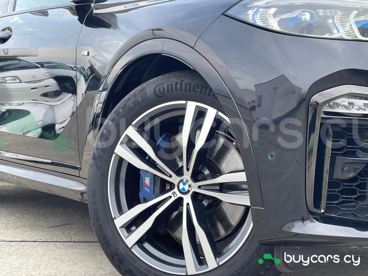 BMW X7 Черный