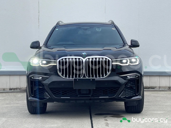 BMW X7 Черный