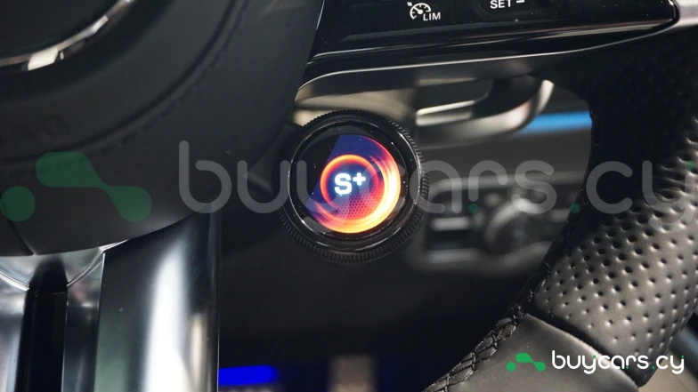 Mercedes G-class Зеленый