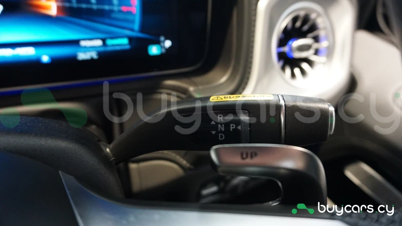 Mercedes G-class Зеленый