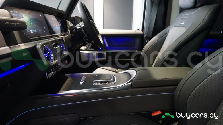 Mercedes G-class Зеленый