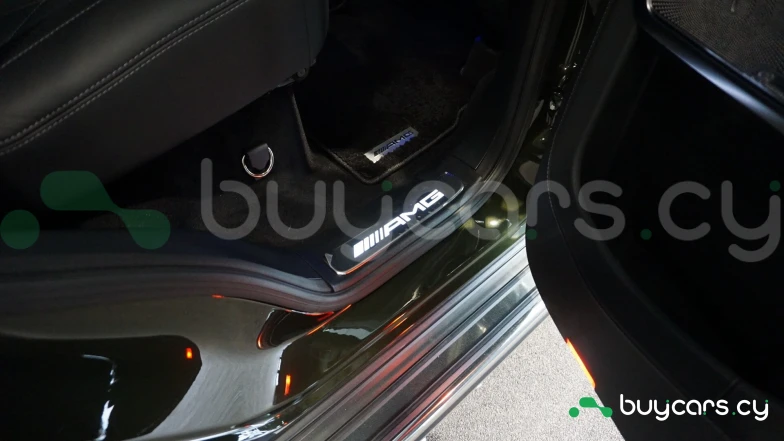 Mercedes G-class Зеленый