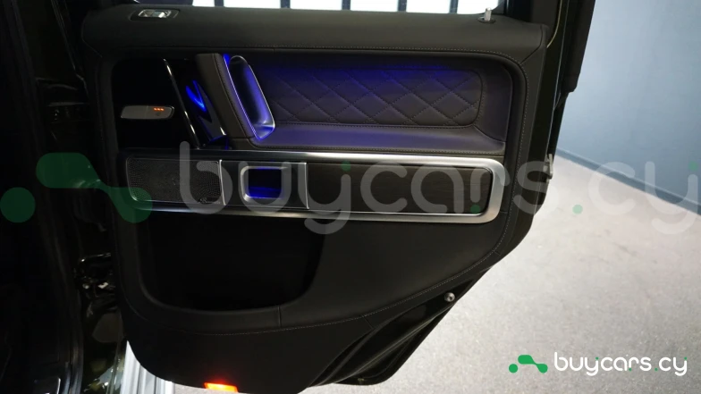 Mercedes G-class Зеленый