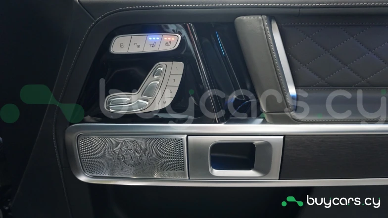 Mercedes G-class Зеленый