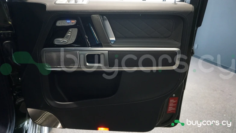 Mercedes G-class Зеленый