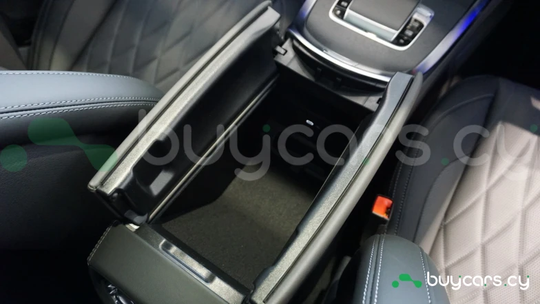 Mercedes G-class Зеленый