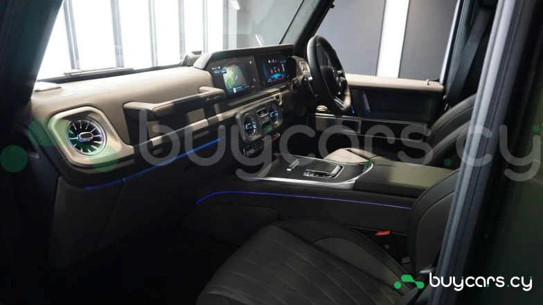 Mercedes G-class Зеленый