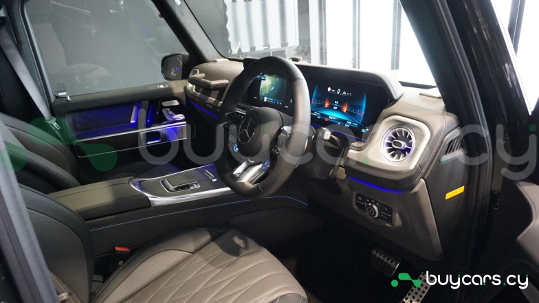 Mercedes G-class Зеленый