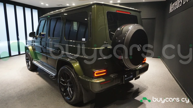 Mercedes G-class Зеленый