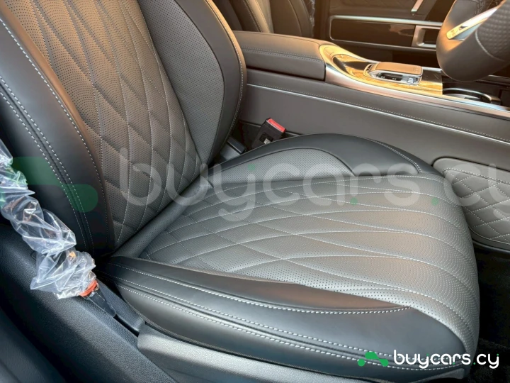 Mercedes G-class Черный