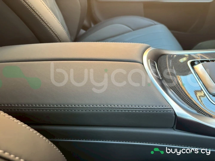 Mercedes G-class Черный