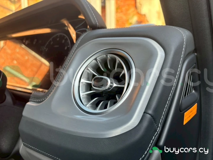 Mercedes G-class Черный