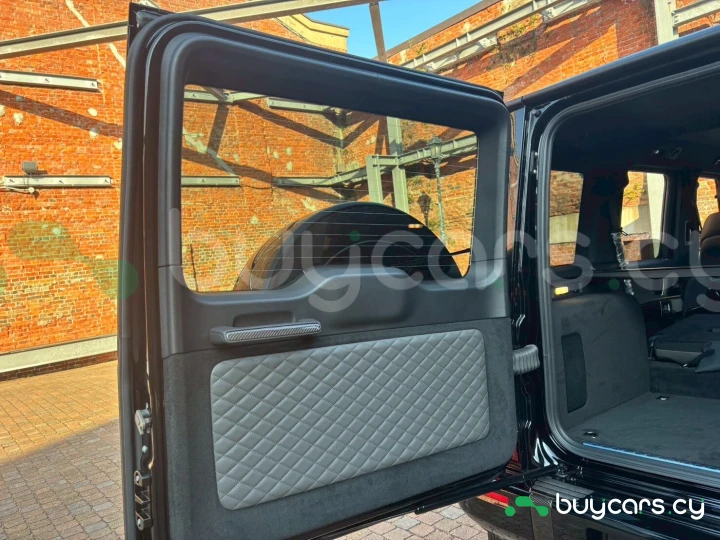 Mercedes G-class Черный