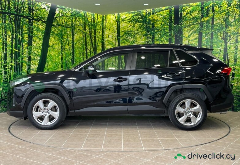 Toyota RAV4 Черный