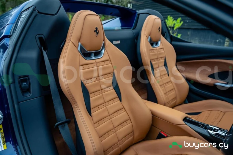 Ferrari 296 GTS Синий