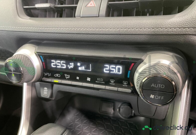 Toyota RAV4 Черный