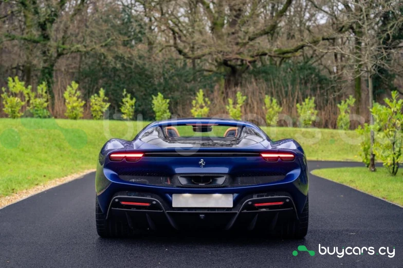 Ferrari 296 GTS Синий