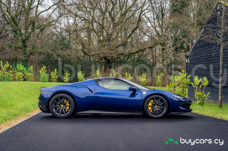 Ferrari 296 GTS Синий