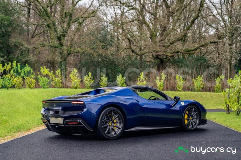 Ferrari 296 GTS Синий