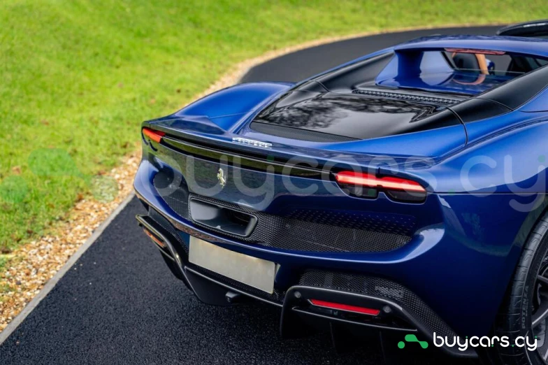 Ferrari 296 GTS Синий