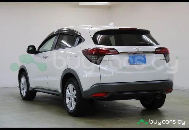 Honda Vezel Белый