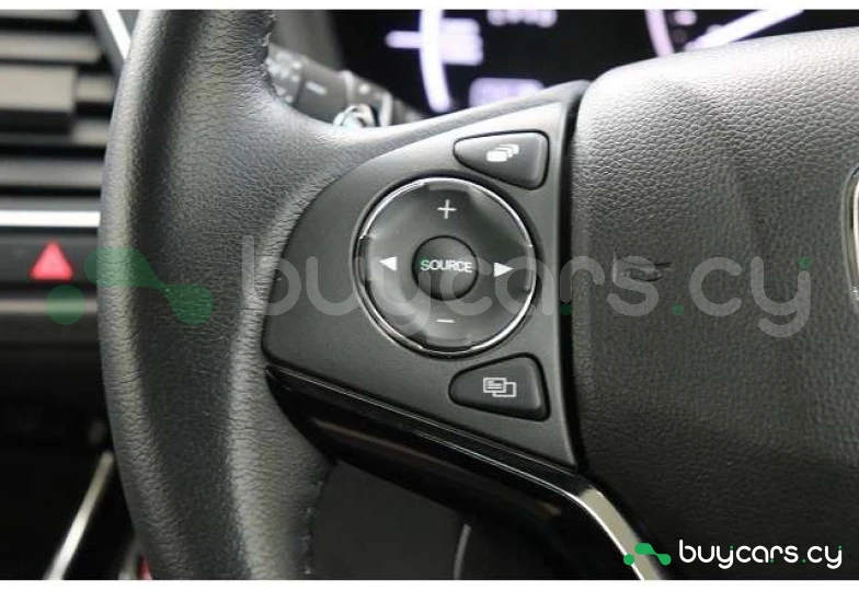 Honda Vezel Белый