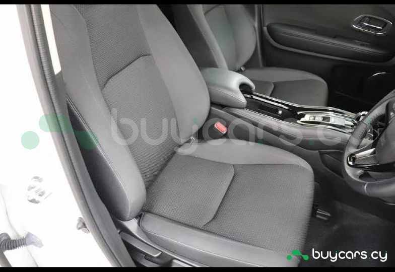 Honda Vezel Белый