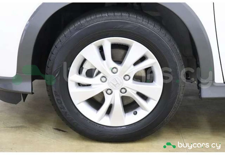 Honda Vezel Белый