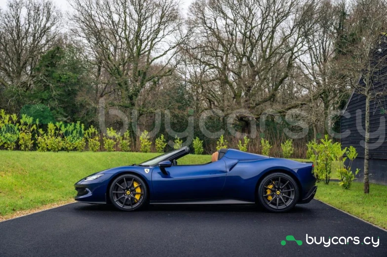 Ferrari 296 GTS Синий