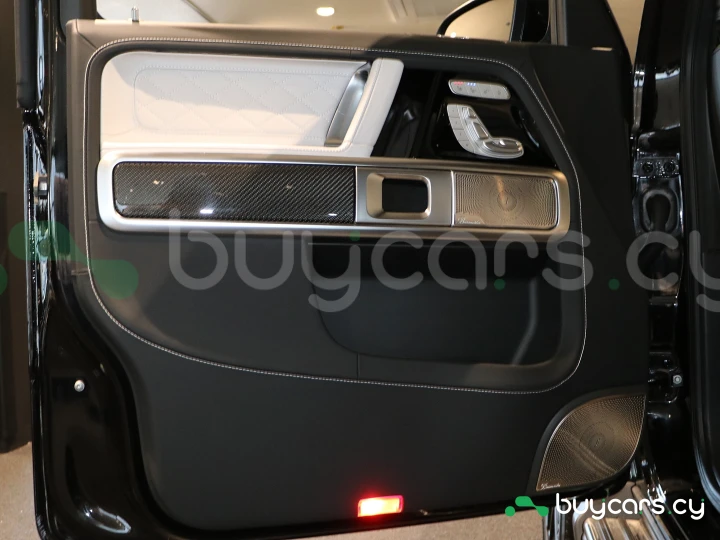 Mercedes G-class Черный