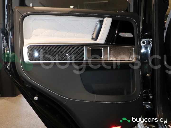 Mercedes G-class Черный