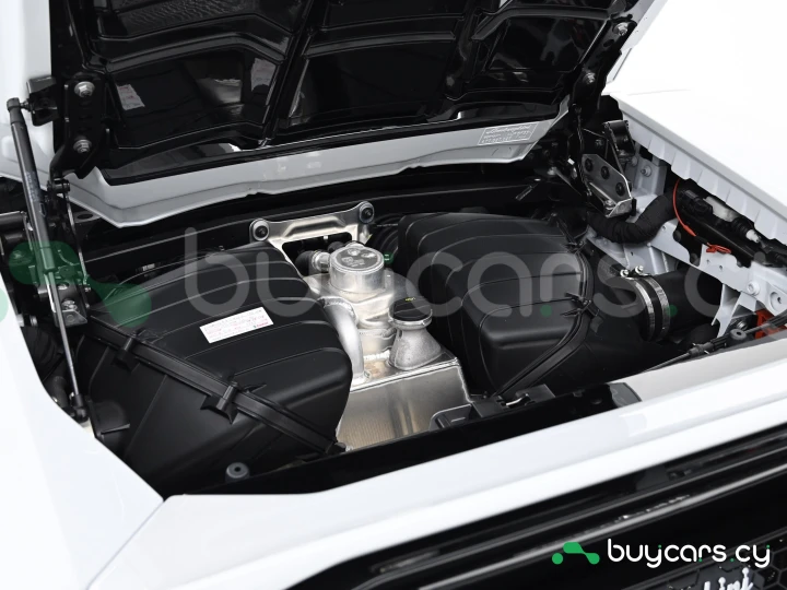 Lamborghini Huracan White