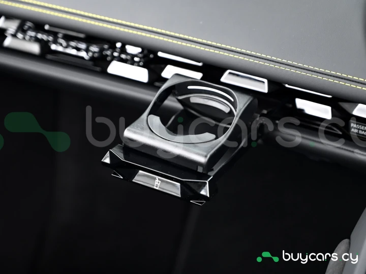 Lamborghini Huracan White