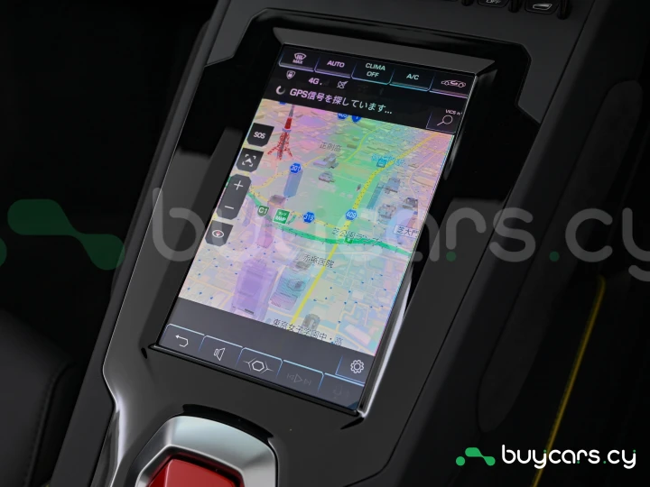 Lamborghini Huracan White