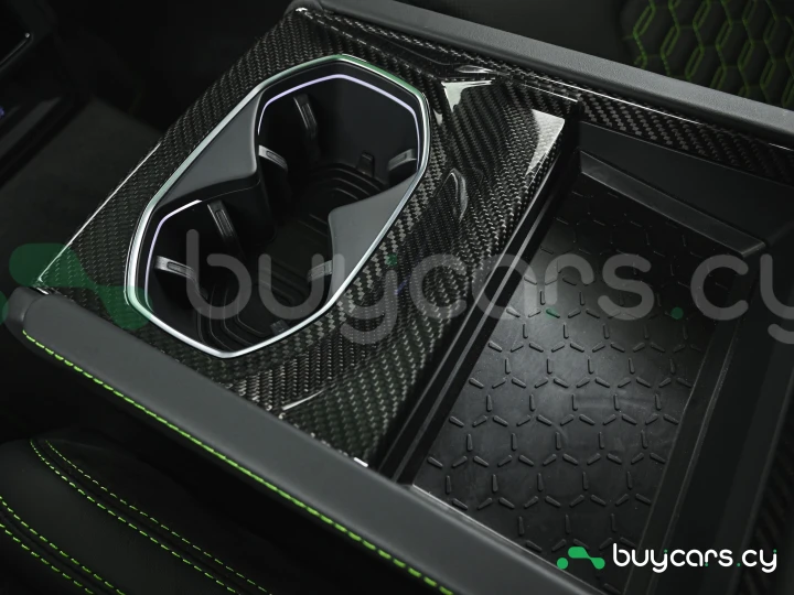 Lamborghini Urus Зеленый