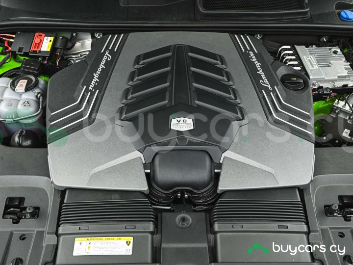 Lamborghini Urus Зеленый