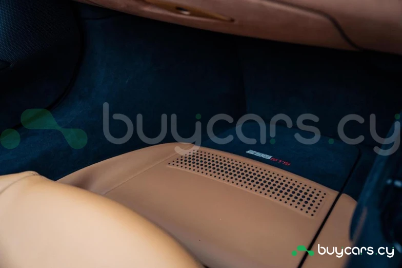 Ferrari 296 GTS Синий