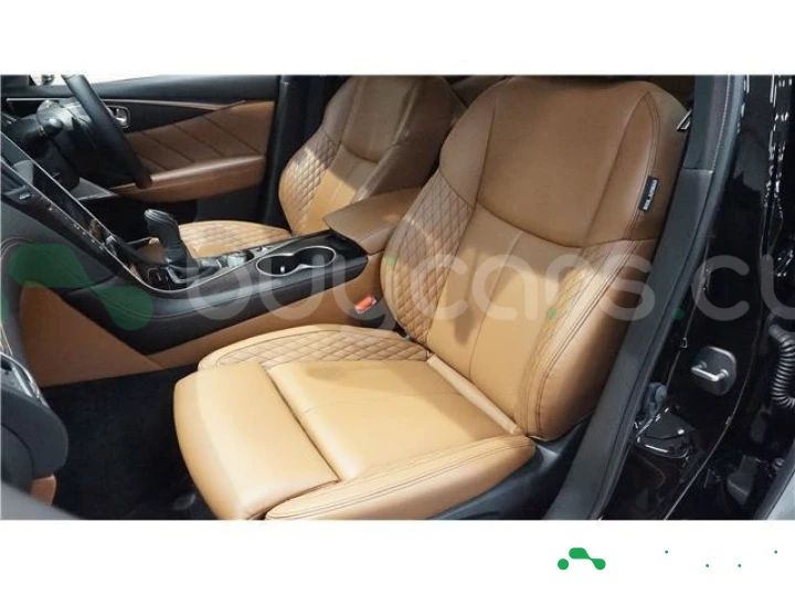 Nissan Skyline Черный