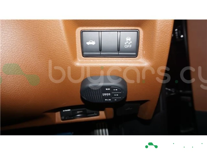 Nissan Skyline Черный