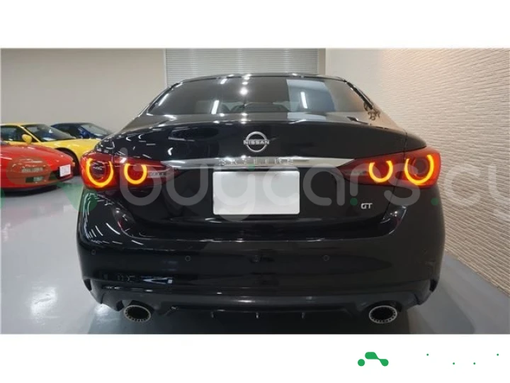 Nissan Skyline Черный