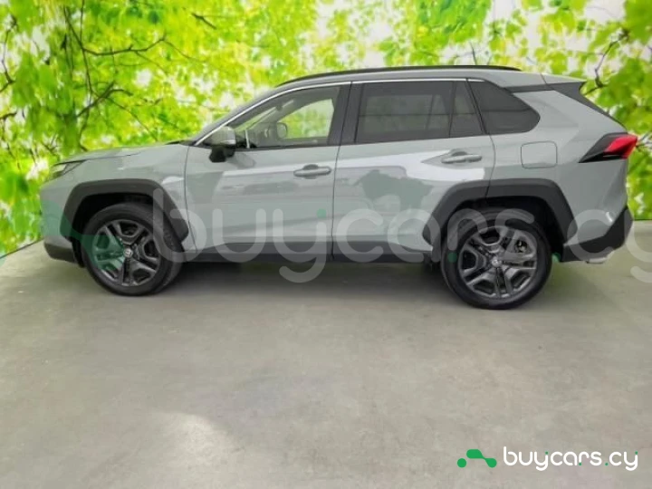 Toyota RAV4 Green