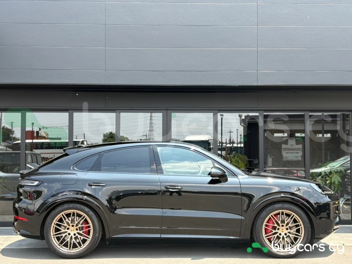 Porsche Cayenne Черный