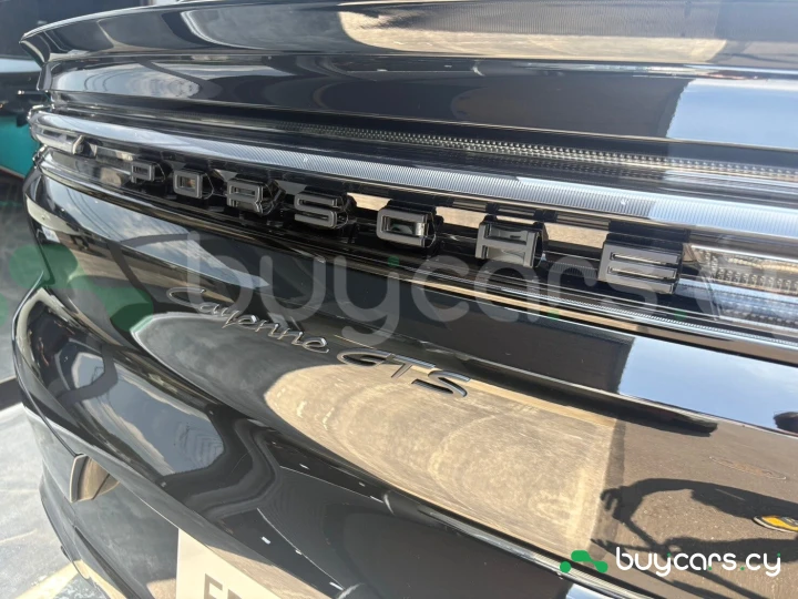 Porsche Cayenne Черный