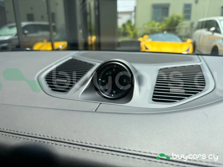 Porsche Cayenne Черный