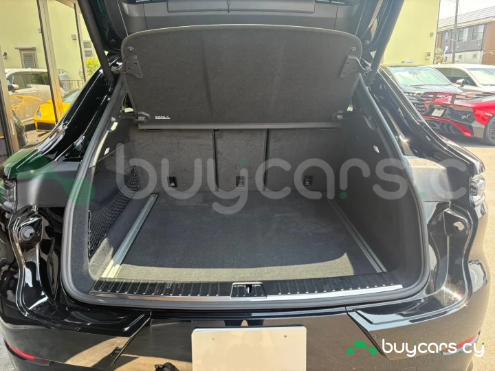 Porsche Cayenne Черный