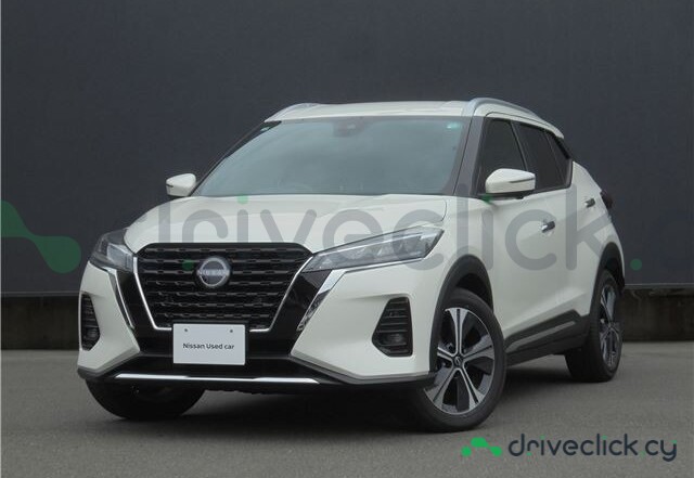 Nissan Kicks White