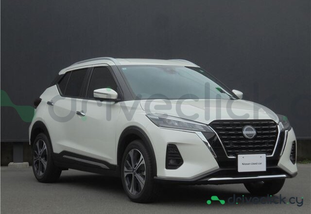 Nissan Kicks White