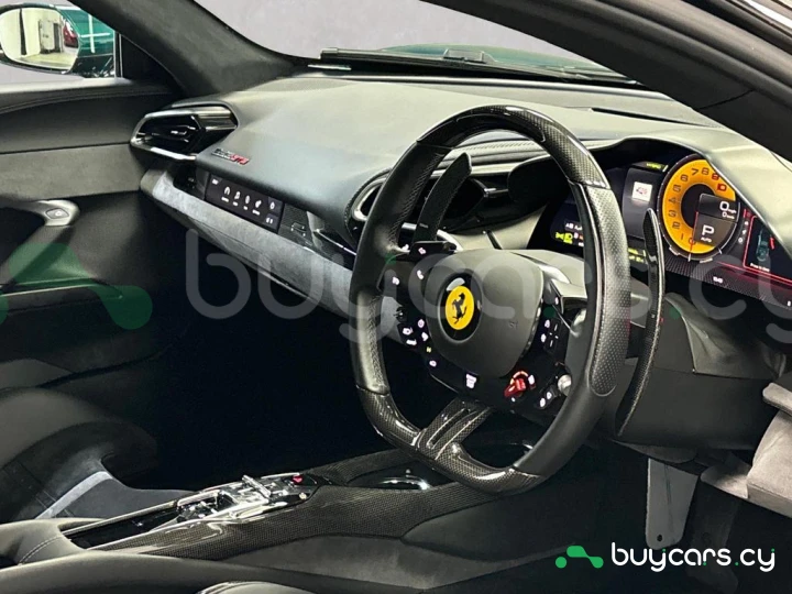 Ferrari 296 GTB Зеленый