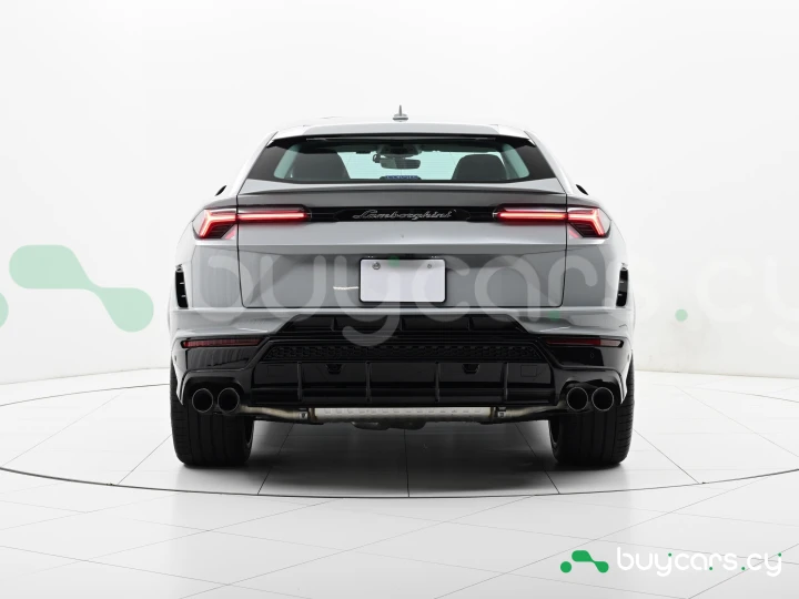Lamborghini Urus Серый