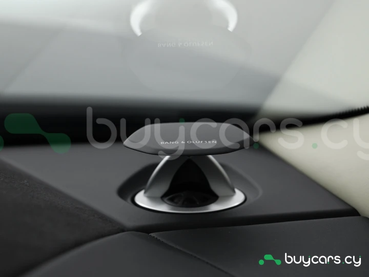 Lamborghini Urus Серый